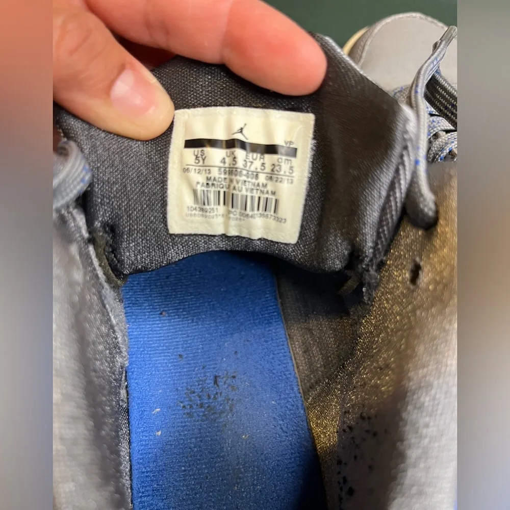 Jordan Flight kids Gray and Cream High-Top Sneakers 5Y GUC - Picture 6 of 8